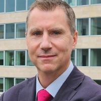 Mark Titterington, spiritsEUROPE’s new Director General (C) spiritsEUROPE