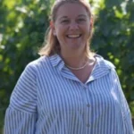 Portrait de Anne Jones, consultante chez Viticulture Regenerative Foundation