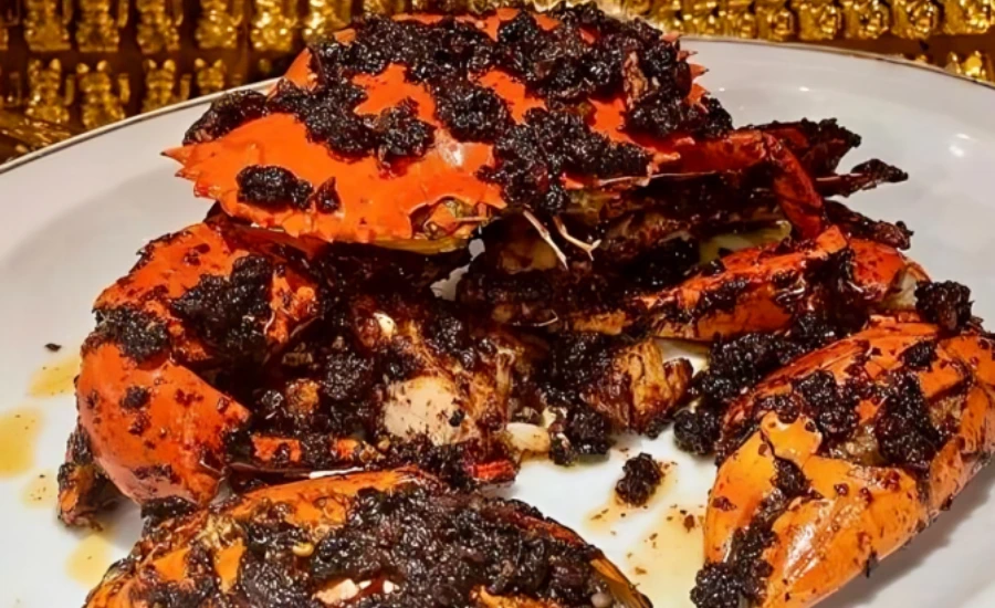 Assiette de crabe sauté à la sauce de haricots noirs