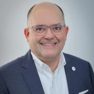 Portrait de Laurent Bos, Directeur Général Adjoint de Vinexposium