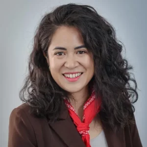 Portrait de Sandrine James, Chargée Clientèle chez Vinexposium