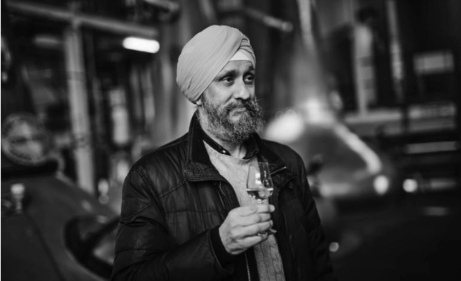 Portrait of Sukhinder Singh